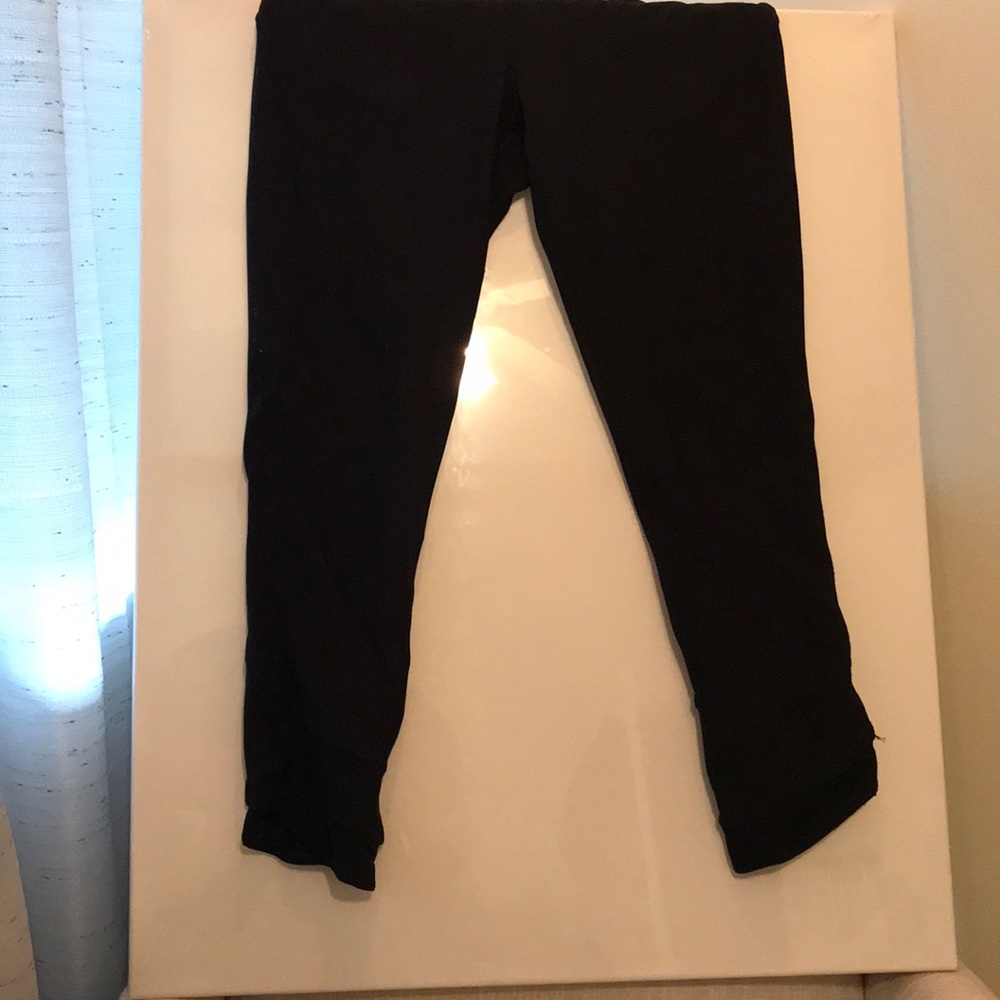 Athletic leggings